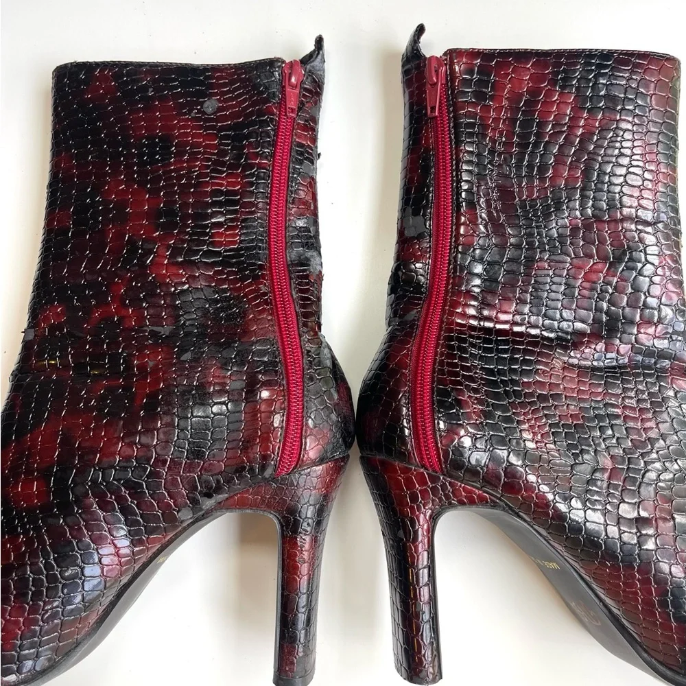 Boots 🔥 🚨 FLASH SALEEE - Picture 2 of 5